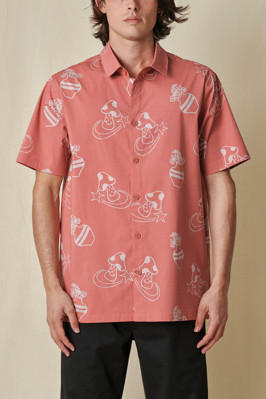 Globe Brand Underground Holiday SS Shirt - Red Smoke